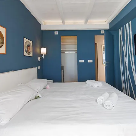 élégant Face à La - équipé Apartamento