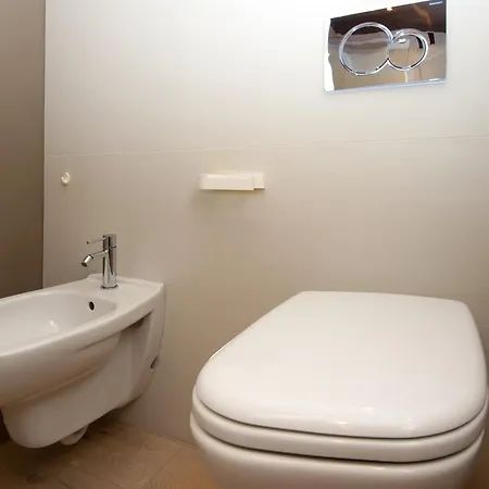 Elegant Face A La - Equipe דירה רוקברון-קאפ-מרט